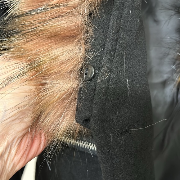 Black short fur-trimmed jacket with side zipper detail. Never worn. - Picture 7 of 7